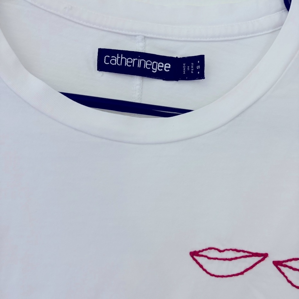 Catherine Gee T shirt Size S - Picture 2 of 5